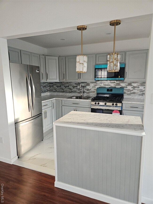 115-19 Marsden St in Queens, NY - Building Photo - Building Photo