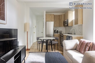138 E 38th St in New York, NY - Building Photo - Building Photo