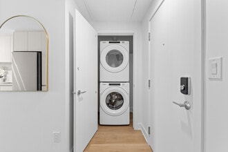 Ostral Appartements in Longueuil, QC - Building Photo - Building Photo