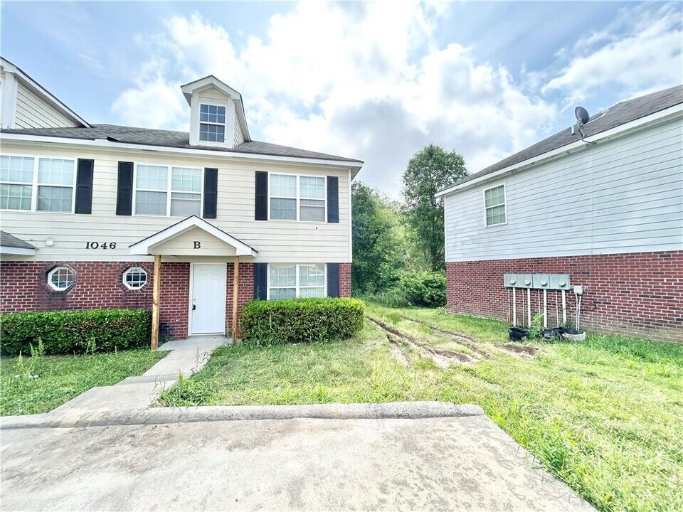 1046 Wheel House Ln in Monroe, GA - Building Photo
