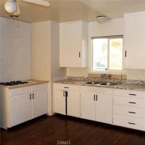 property at 501 University Pl