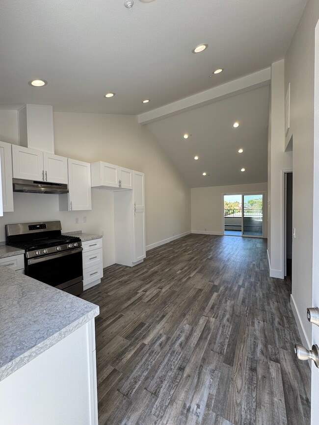 4041 Franklin Ave, Unit #4 in Fullerton, CA - Building Photo - Building Photo