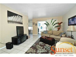 4011 Lamont St in San Diego, CA - Building Photo - Building Photo