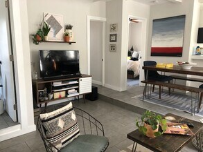 2903 Reservoir St, Unit 2903 in Los Angeles, CA - Building Photo - Building Photo