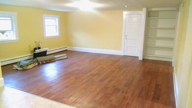 67 Highland Ave in Milford, NH - Building Photo - Building Photo