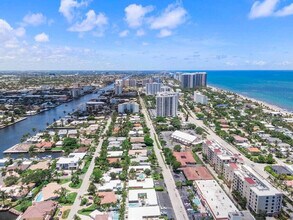 2407 NE 33rd Ave in Fort Lauderdale, FL - Building Photo - Building Photo