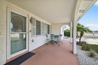 5312 Flora Ave in Holiday, FL - Building Photo - Building Photo