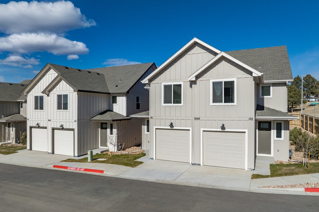 Verde Commons Apartments in Colorado Springs, CO - Foto de edificio