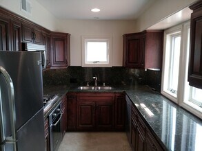 3035-3041 Lawrence St in San Diego, CA - Foto de edificio - Building Photo