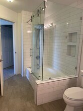 5303 N 7th St, Unit 327 in Phoenix, AZ - Foto de edificio - Building Photo