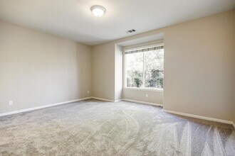 7405 Rothschild Ct in Elk Grove, CA - Building Photo - Building Photo