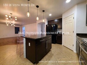 180 W Vista Monte Dr in Corona De Tucson, AZ - Foto de edificio - Building Photo