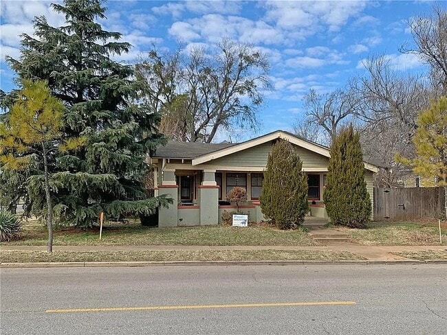 property at 2301 N Shartel Ave