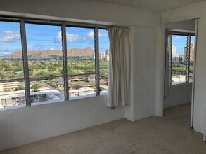 2525 Date St in Honolulu, HI - Building Photo - Building Photo
