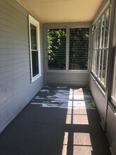 143 Pleasant St, Unit 1 in Woburn, MA - Building Photo - Building Photo