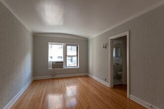 539 W Arlington Pl in Chicago, IL - Building Photo - Building Photo