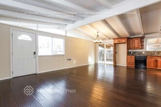 1467 Michigan St in Fairfield, CA - Foto de edificio - Building Photo