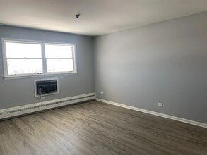 392 Executive Dr in Carol Stream, IL - Foto de edificio - Building Photo