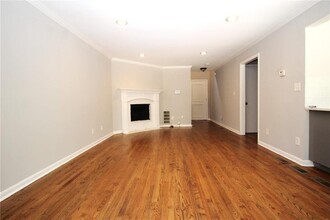 1180 Vickers St SE in Atlanta, GA - Foto de edificio - Building Photo