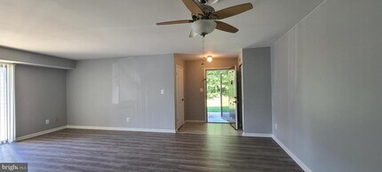 5829 Orchard Hill Ct in Clifton, VA - Building Photo - Building Photo