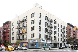 20 Avenue A in New York, NY - Building Photo - Building Photo