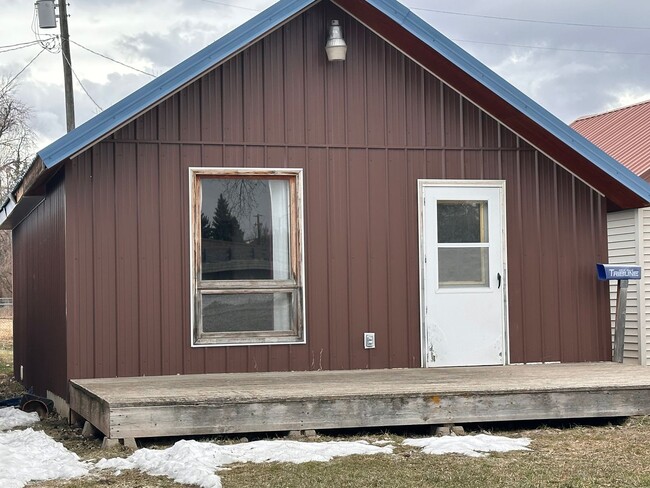 property at 114 1st Ave S