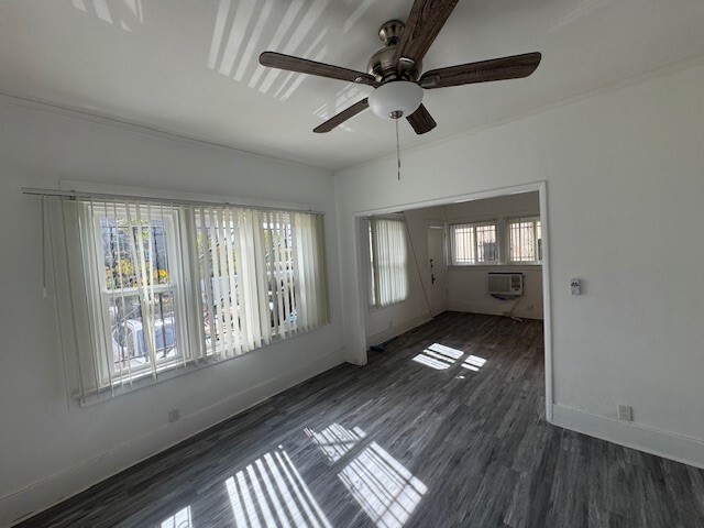 7266 W Sunset Blvd, Unit 7266 1-2 in Los Angeles, CA - Building Photo