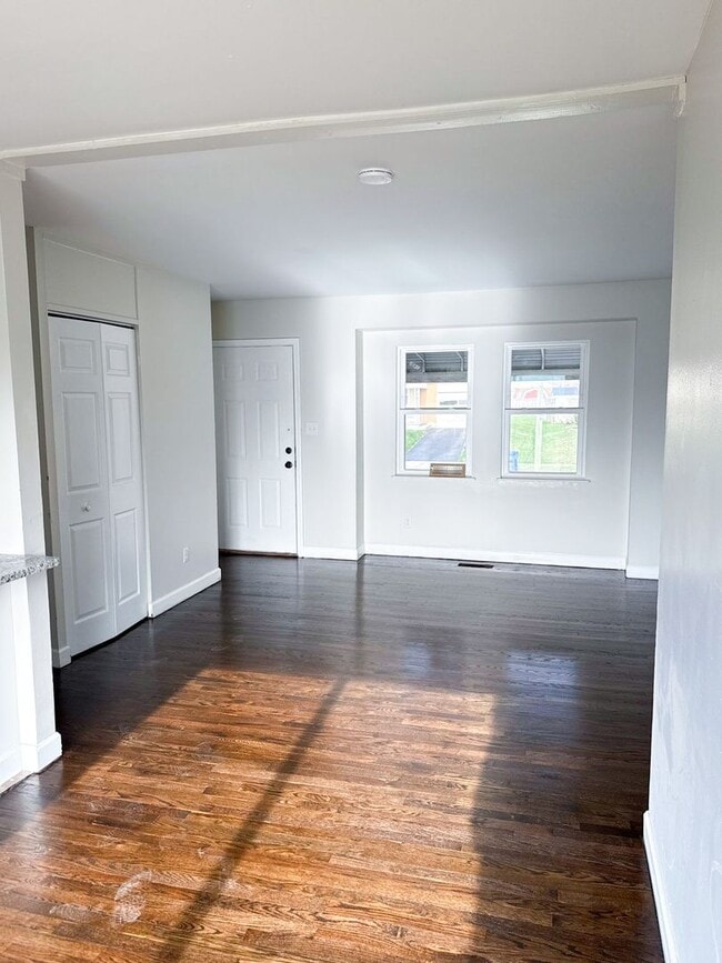 1816 Lonsdale Rd in Columbus, OH - Building Photo - Building Photo