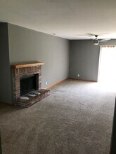 900 Christie Ct in Lawrence, KS - Building Photo - Building Photo