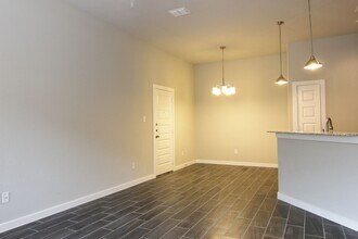 354 Creekside Curve in New Braunfels, TX - Building Photo - Building Photo