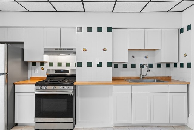 212 Princeton St in Boston, MA - Building Photo - Building Photo