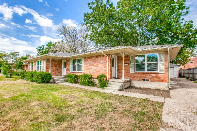 431 E Polk St-Unit -B in Richardson, TX - Building Photo