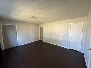 5614 Ricky St in Houston, TX - Building Photo - Building Photo