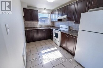 143 Westchester Crescent in St Catharines, ON - Building Photo - Building Photo