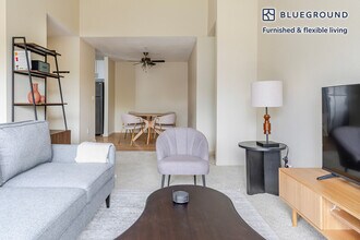 117 Rock Harbor Ln in San Mateo, CA - Foto de edificio - Building Photo