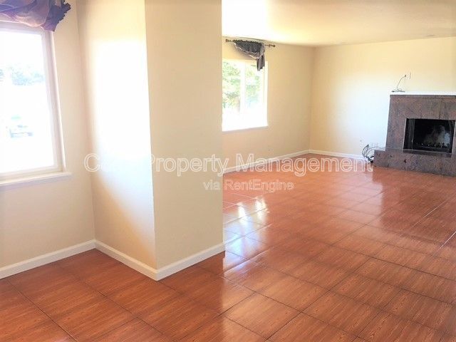 1932 Lincoln St in Seaside, CA - Building Photo - Building Photo