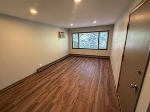 4605 Maple Ave, Unit #2 in Brookfield, IL - Building Photo - Building Photo