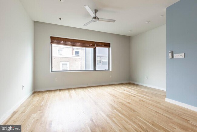 1306 Hope St, Unit B in Philadelphia, PA - Building Photo - Building Photo