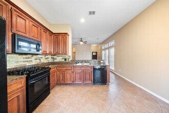 9307 Sunlit Park Dr in Humble, TX - Building Photo - Building Photo