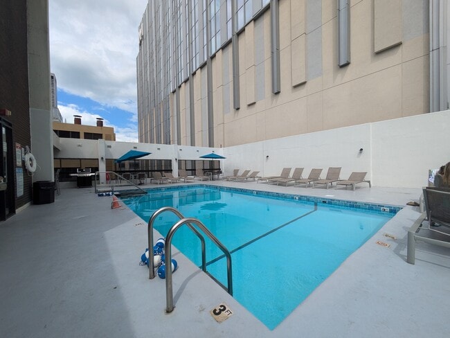 230 E Ontario St, Unit 2003 in Chicago, IL - Building Photo - Building Photo