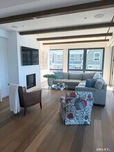 111 Rowayton Ave in Norwalk, CT - Building Photo - Building Photo