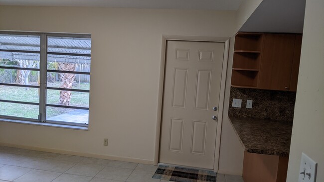 property at 736 NE 39th St