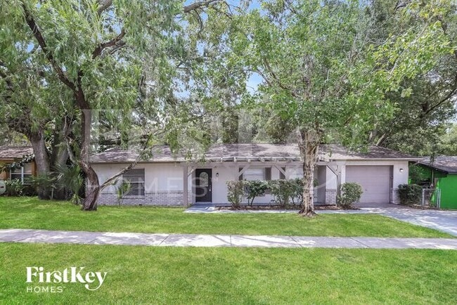 property at 3211 E Paris St