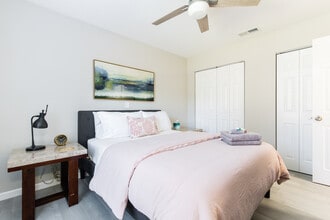 The Warren in Dallas, TX - Building Photo - Building Photo