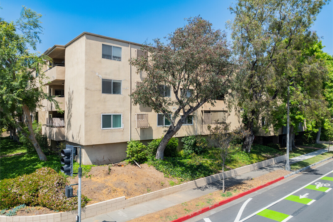 Cordova East in Pasadena, CA - Foto de edificio