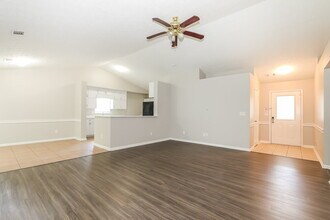 5712 Mistyview Dr in Rex, GA - Building Photo - Building Photo