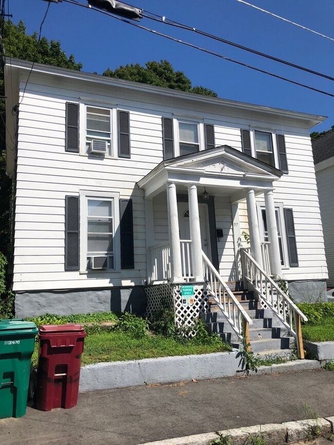 97 Fremont St in Lowell, MA - Building Photo - Building Photo