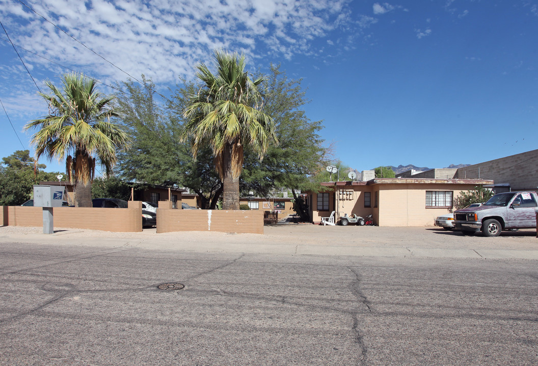 3725-3729 E Farr Pl in Tucson, AZ - Building Photo