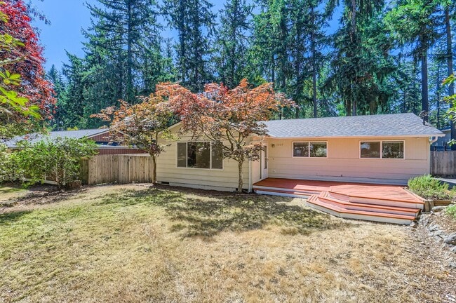 property at 1009 208th Ave NE