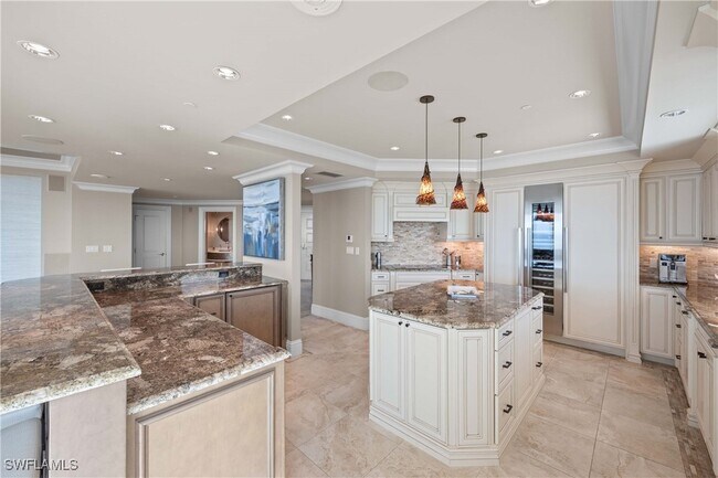 property at 3991 Gulf Shore Blvd N